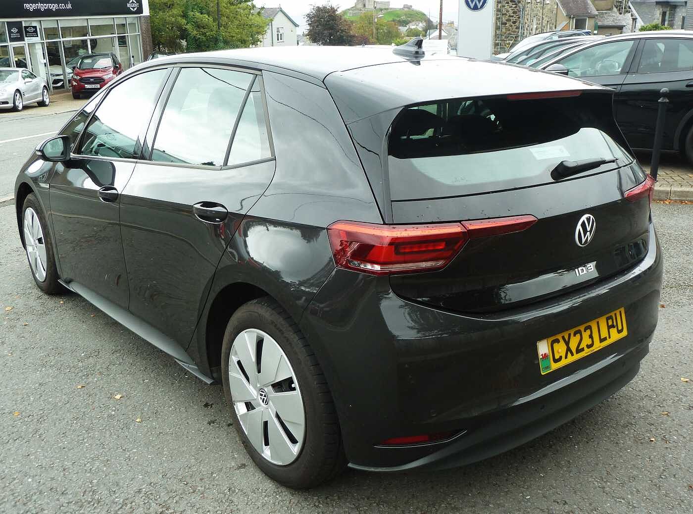 Volkswagen ID.3 Life 58kWh Pro 145PS Automatic 5 Door