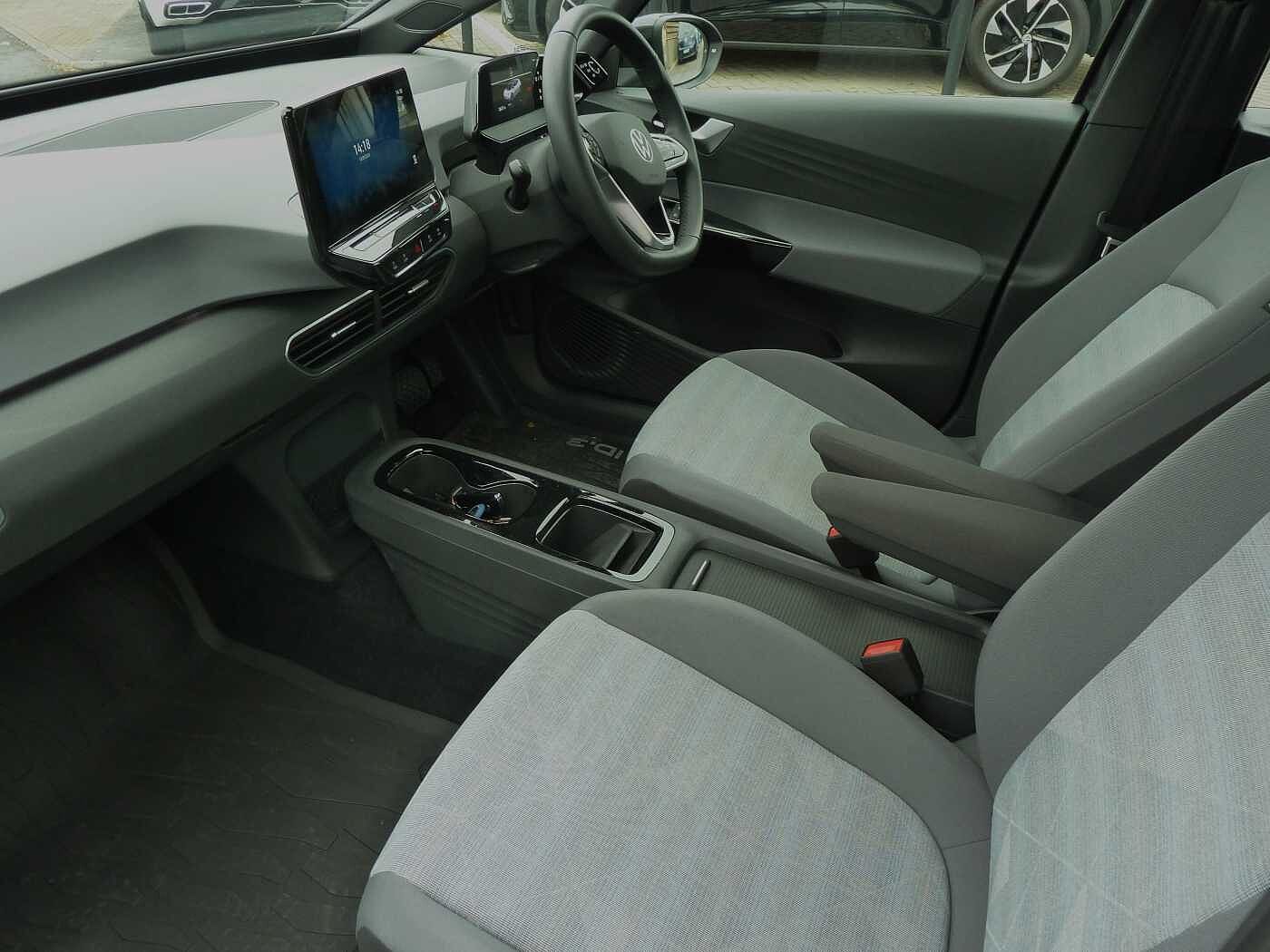 Volkswagen ID.3 Life 58kWh Pro 145PS Automatic 5 Door