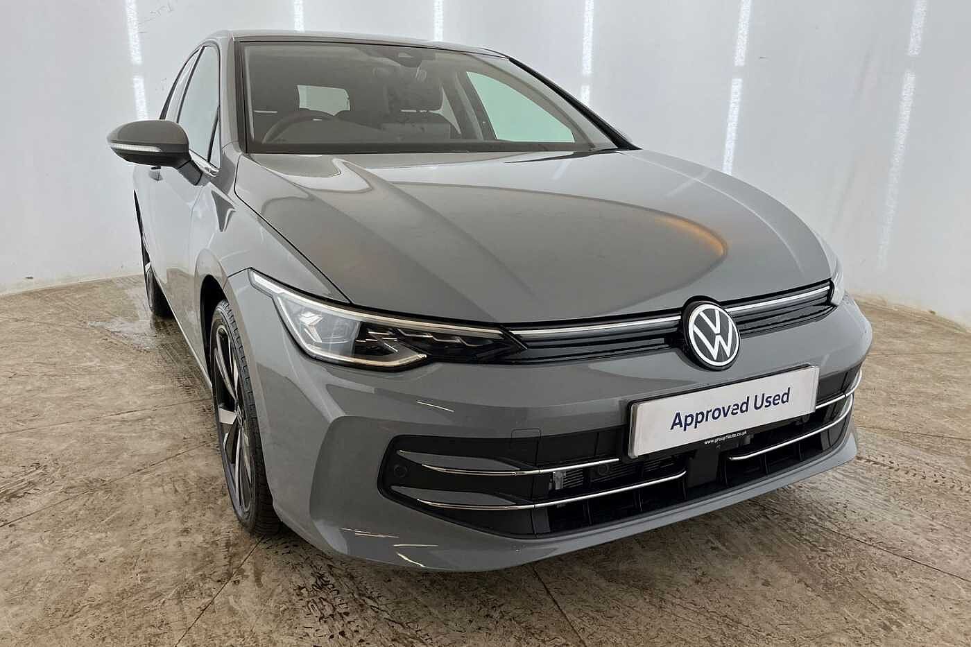 Volkswagen Golf 1.5 TSI eHybrid 19.7kWh Style Hatchback 5dr Petrol Plug-in Hybrid DSG Euro 6 (s/