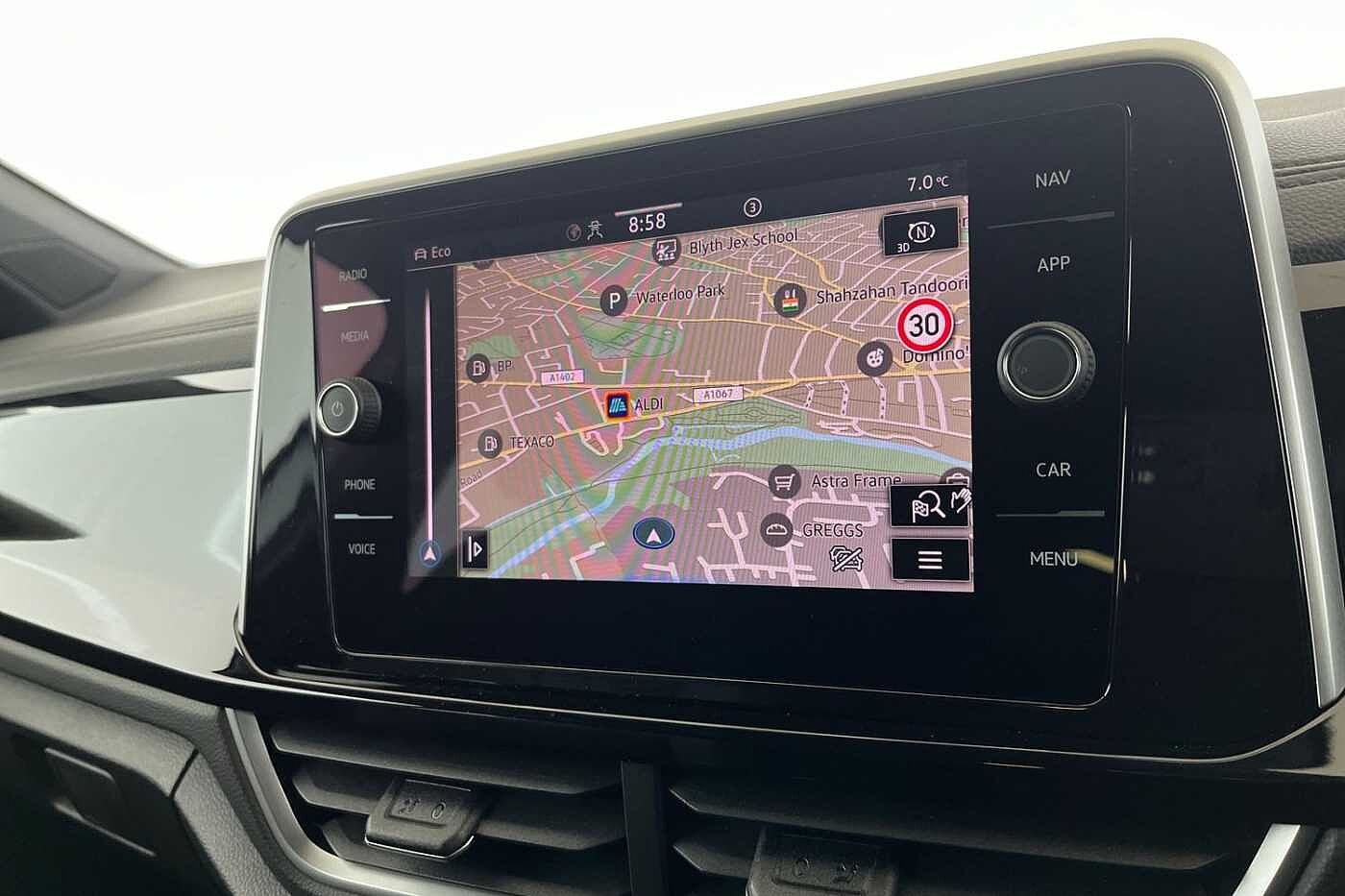 Volkswagen T-Roc 1.5 TSI R-Line SUV 5dr Petrol Manual Euro 6 (s/s) (150 ps)
