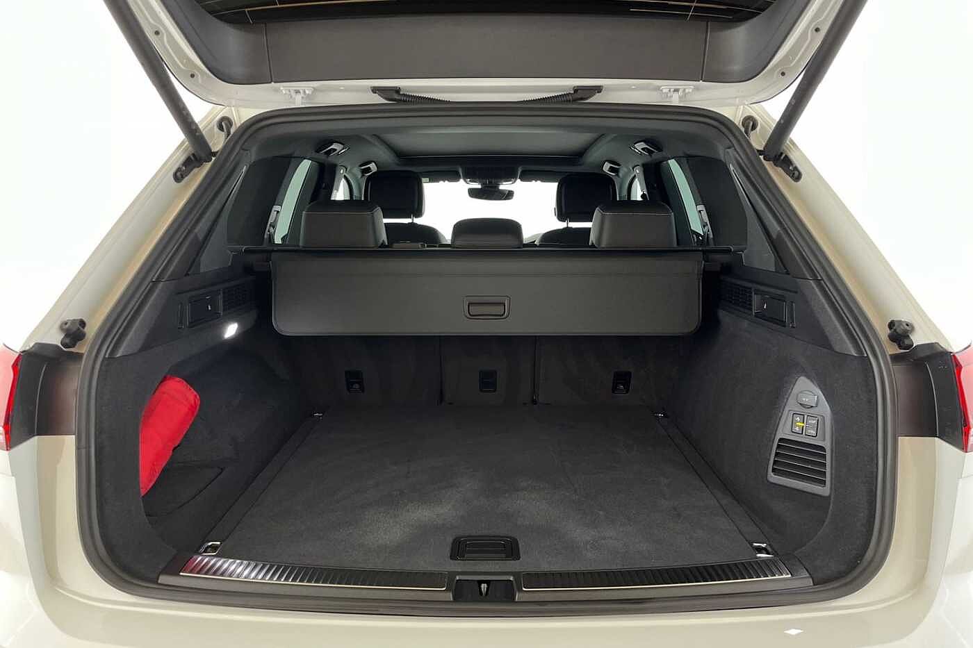 Volkswagen Touareg 3.0 TDI V6 Black Edition SUV 5dr Diesel Tiptronic 4Motion Euro 6 (s/s) (286 ps)