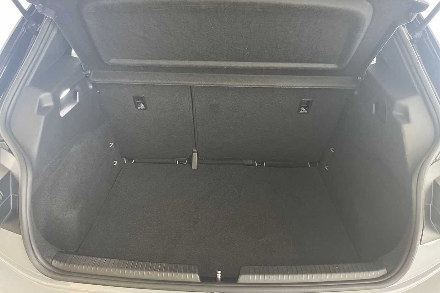 Volkswagen ID.3 Pro Performance 58kWh Life Hatchback 5dr Electric Auto (204 ps)