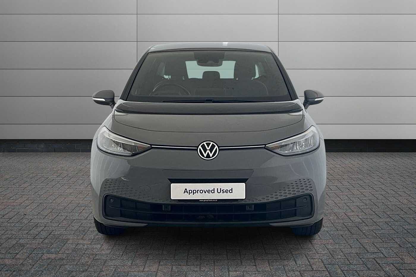 Volkswagen ID.3 Pro Performance 58kWh Life Hatchback 5dr Electric Auto (204 ps)