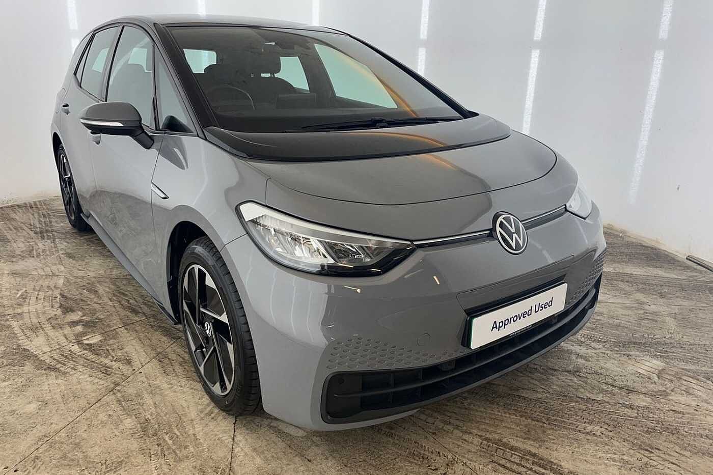 Volkswagen ID.3 Pro Performance 58kWh Life Hatchback 5dr Electric Auto (204 ps)