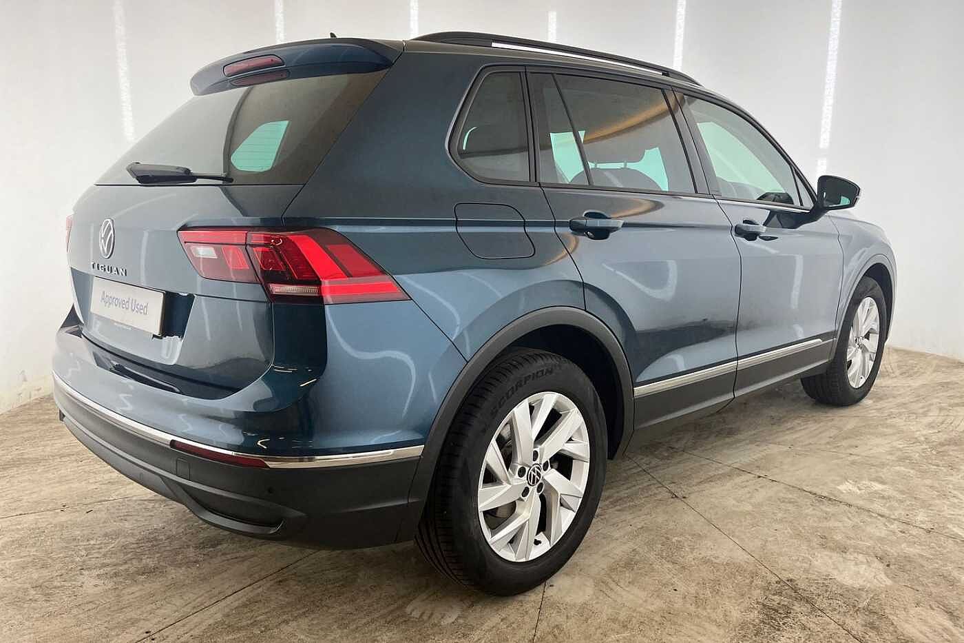 Volkswagen Tiguan 1.5 TSI Life SUV 5dr Petrol DSG Euro 6 (s/s) (150 ps)