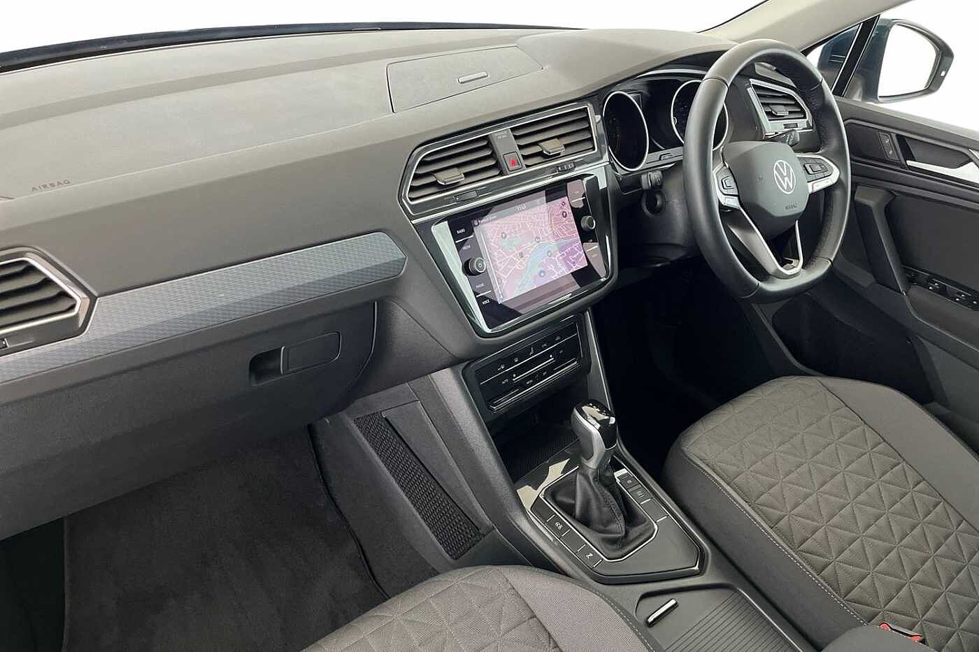 Volkswagen Tiguan 1.5 TSI Life SUV 5dr Petrol DSG Euro 6 (s/s) (150 ps)