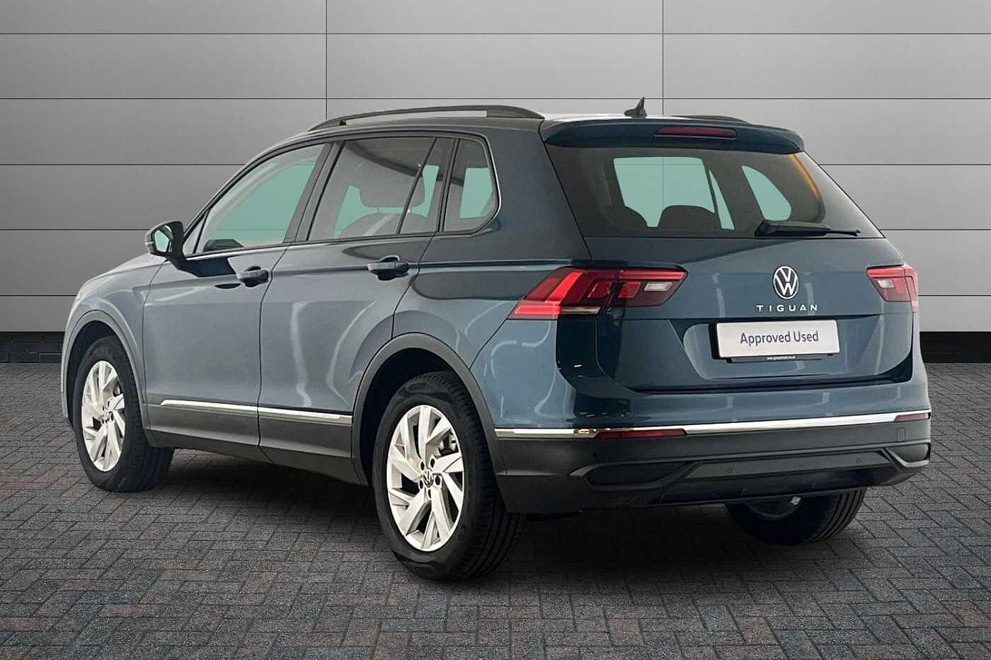 Volkswagen Tiguan 1.5 TSI Life SUV 5dr Petrol DSG Euro 6 (s/s) (150 ps)
