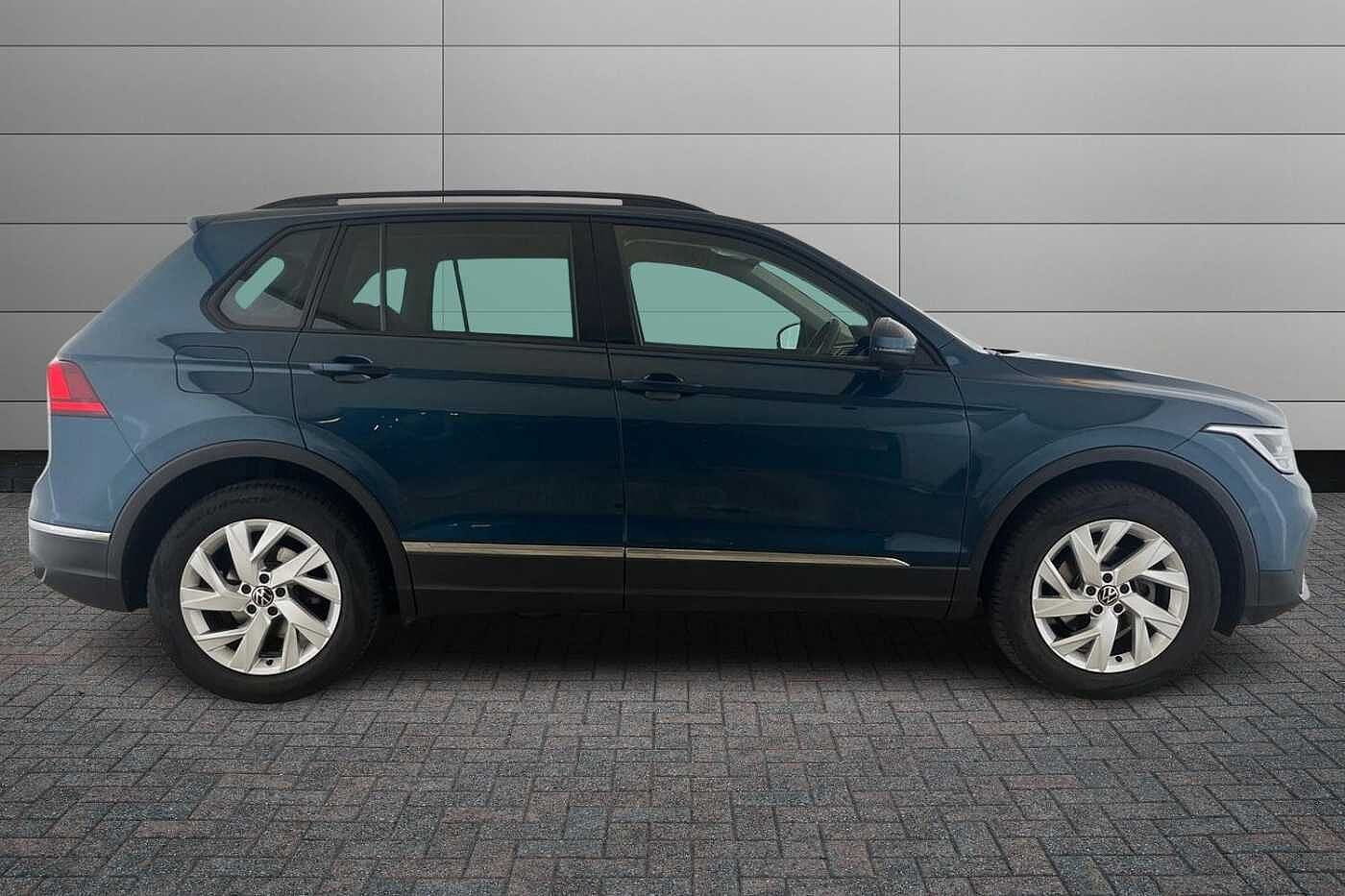 Volkswagen Tiguan 1.5 TSI Life SUV 5dr Petrol DSG Euro 6 (s/s) (150 ps)