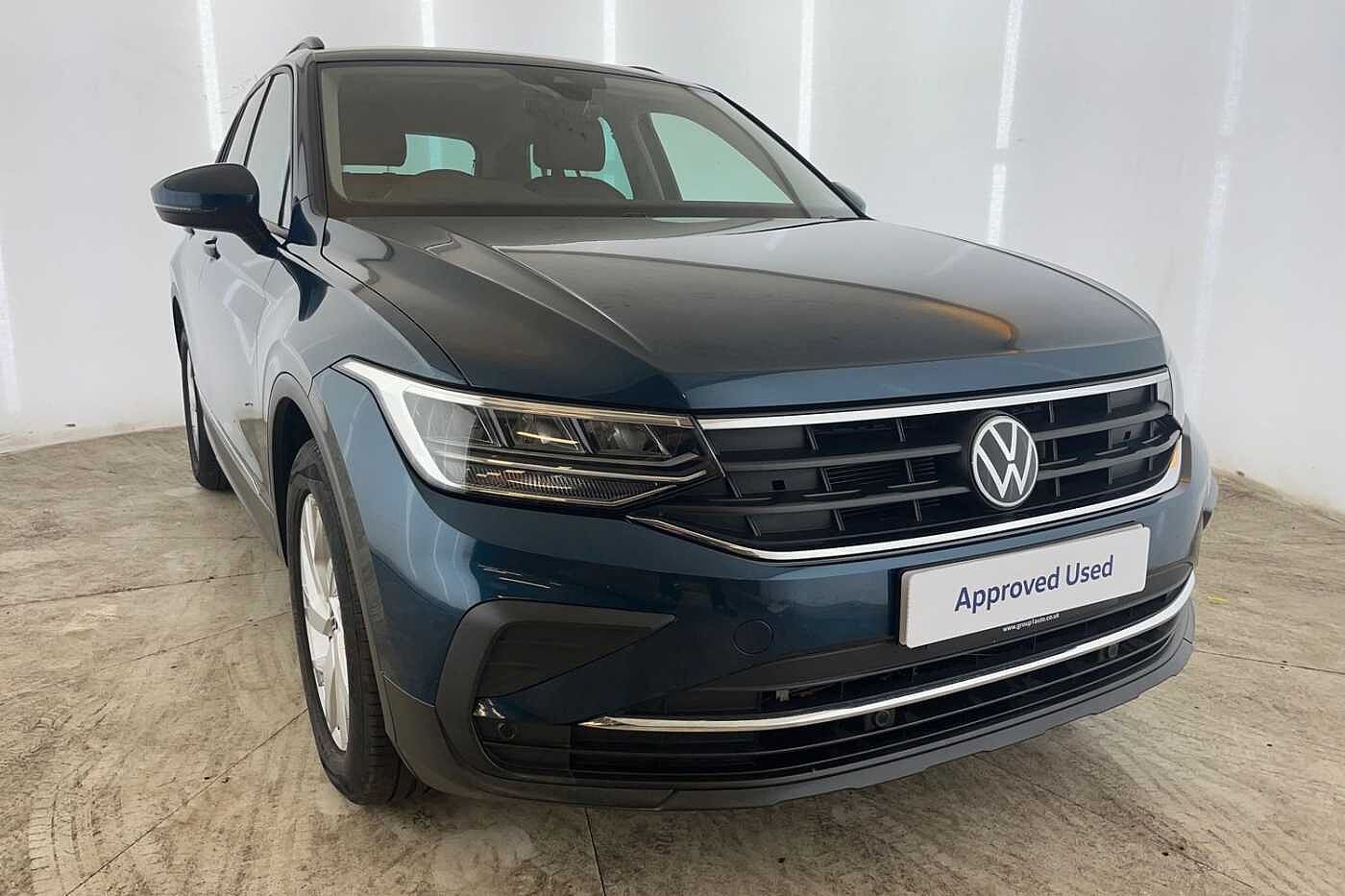 Volkswagen Tiguan 1.5 TSI Life SUV 5dr Petrol DSG Euro 6 (s/s) (150 ps)