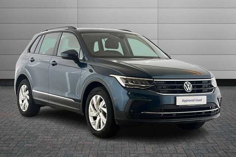 Volkswagen Tiguan 1.5 TSI Life SUV 5dr Petrol DSG Euro 6 (s/s) (150 ps)