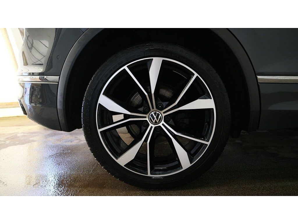 Volkswagen Tiguan R-Line 2.0 TDI 150PS 7-Speed DSG 4Motion 5 Door