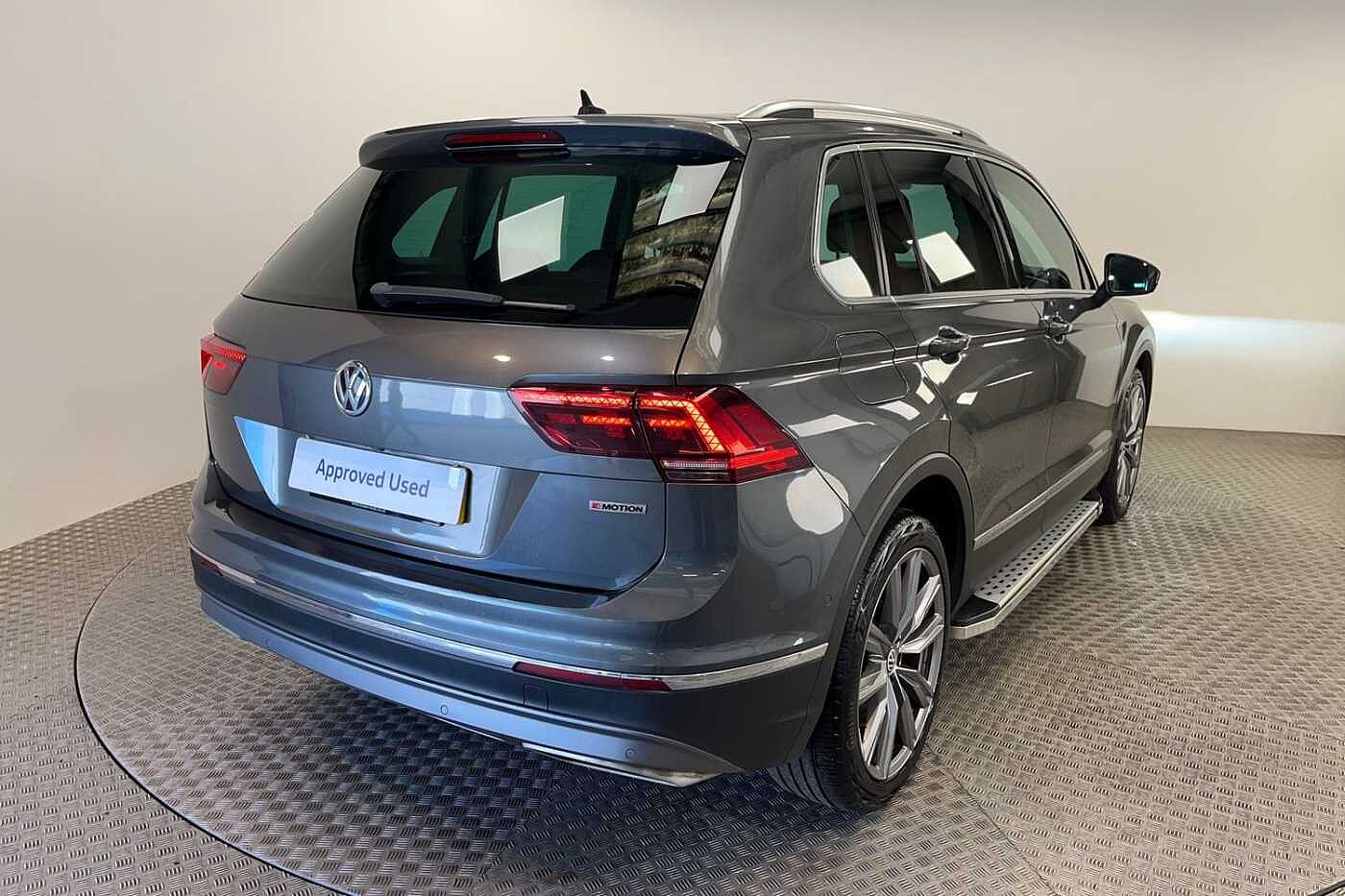 Volkswagen Tiguan 2.0 BiTDI SEL SUV 5dr Diesel DSG 4Motion Euro 6 (s/s) (240 ps)