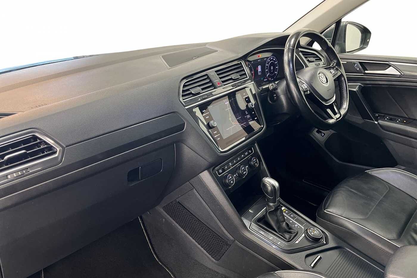 Volkswagen Tiguan 2.0 BiTDI SEL SUV 5dr Diesel DSG 4Motion Euro 6 (s/s) (240 ps)