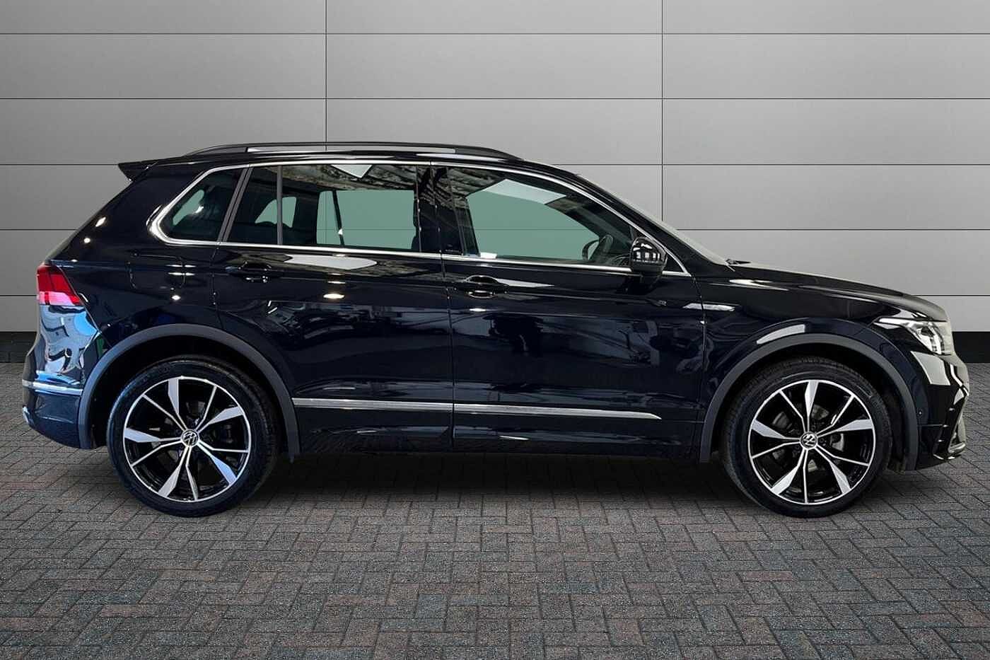 Volkswagen Tiguan 2.0 TDI R-Line Edition SUV 5dr Diesel DSG Euro 6 (s/s) (150 ps)