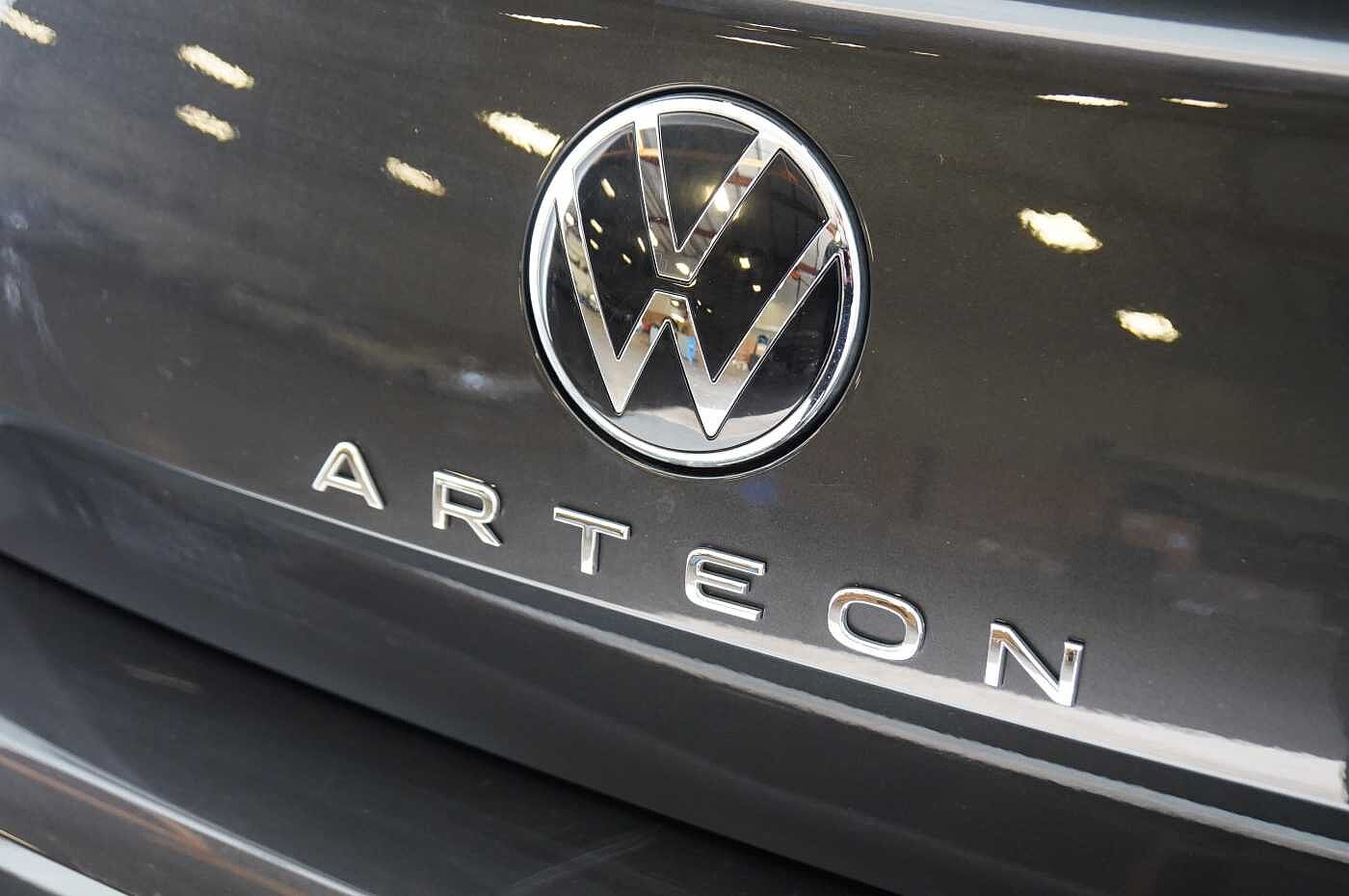 Volkswagen Arteon 2.0TDI (150ps) R-Line SCR DSG Fastback