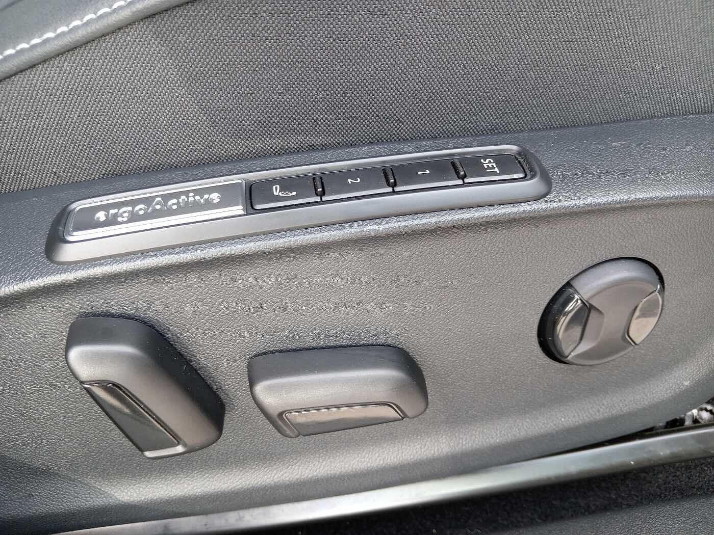 Volkswagen ID.7 Pro Launch Edition 77kWh 286PS Automatic 5 Dr