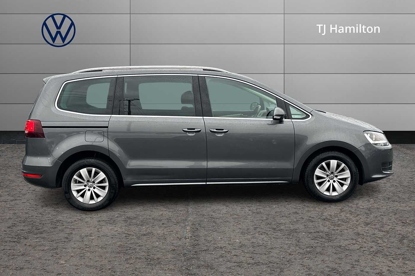 Volkswagen Sharan 2.0 TDI SCR SE NAV 150PS DSG