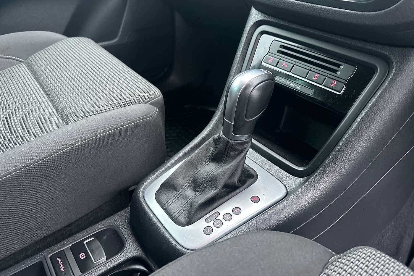 Volkswagen Sharan 2.0 TDI SCR SE NAV 150PS DSG