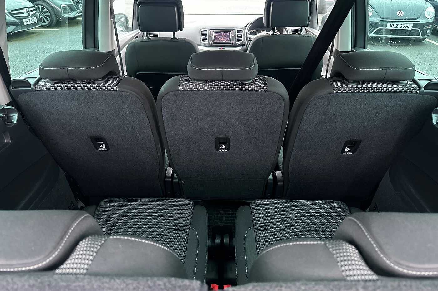 Volkswagen Sharan 2.0 TDI SCR SE NAV 150PS DSG