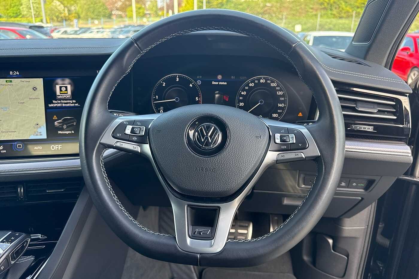 Volkswagen Touareg 3.0 TDI SCR 286PS 4MOTION R-Line Tech 5dr