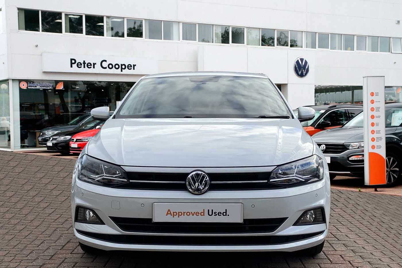 Volkswagen Polo MK6 Hatchback 5Dr 1.0 TSI 95PS Match + Apple Car Play & Android Auto