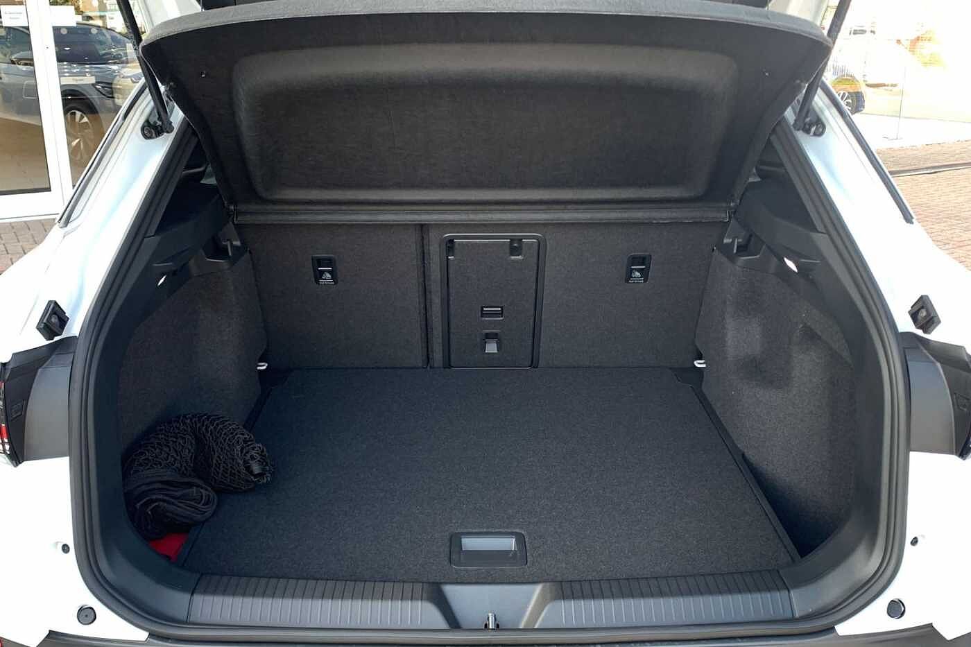 Volkswagen ID.4 Family 77kWh Pro Performance 204PS Auto 5 Dr
