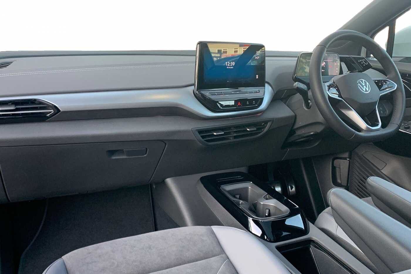 Volkswagen ID.4 Family 77kWh Pro Performance 204PS Auto 5 Dr