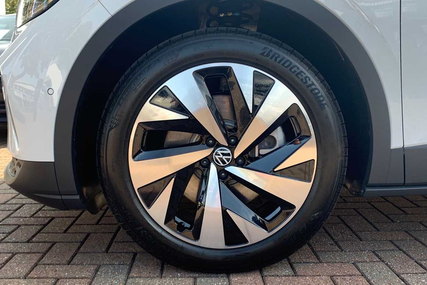 Volkswagen ID.4 Family 77kWh Pro Performance 204PS Auto 5 Dr