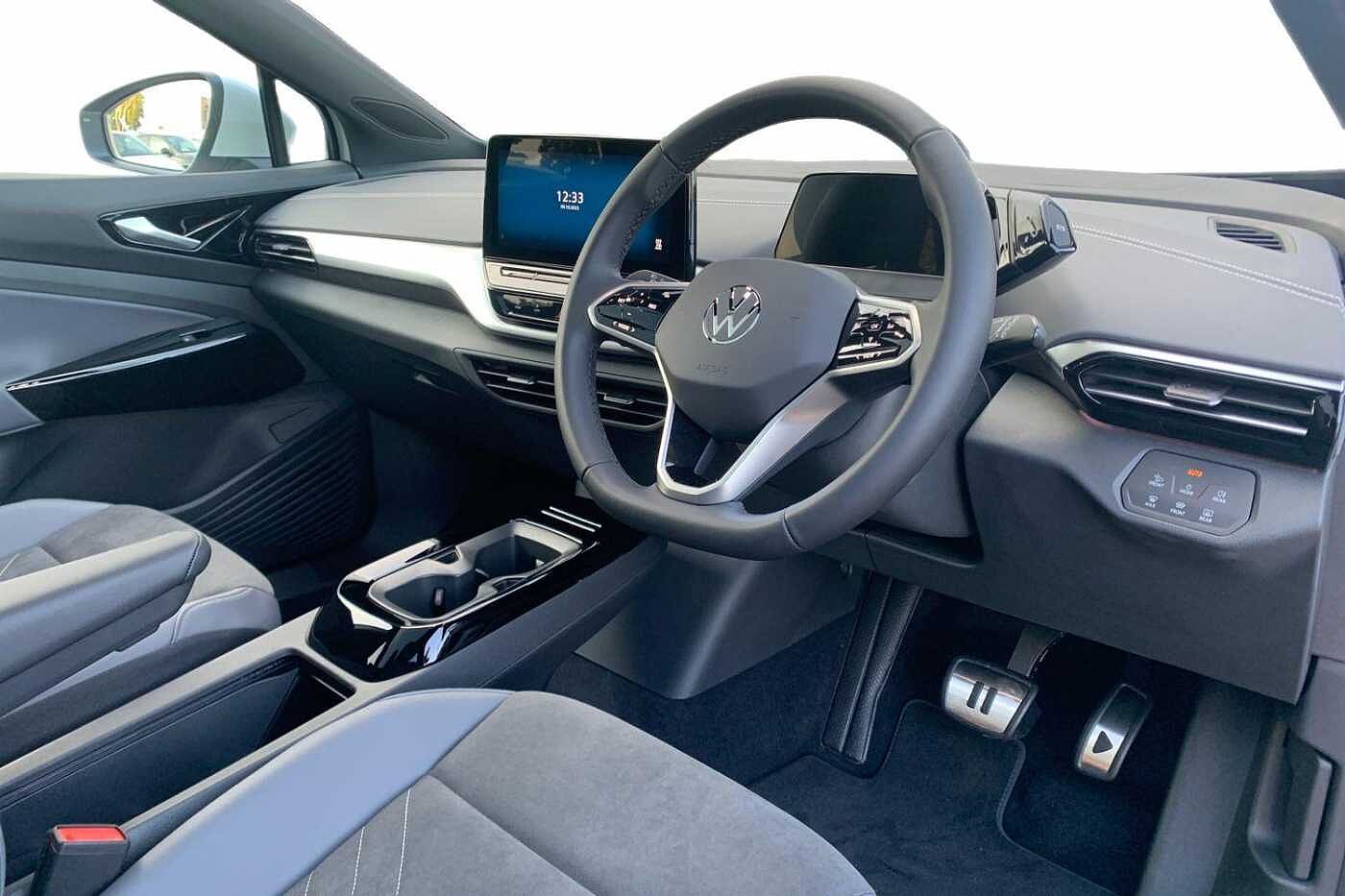 Volkswagen ID.4 Family 77kWh Pro Performance 204PS Auto 5 Dr
