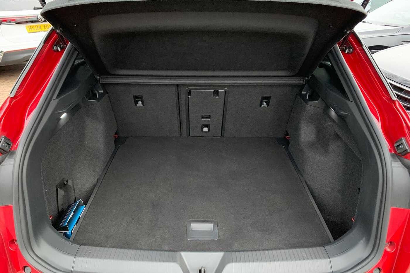 Volkswagen ID.4 Family 77kWh Pro 174PS Automatic 5 Door