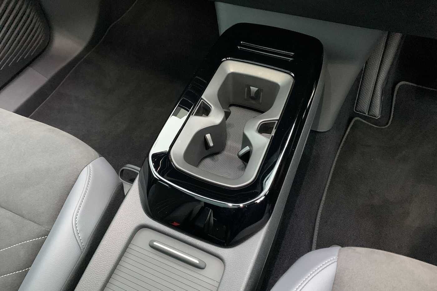 Volkswagen ID.4 Family 77kWh Pro 174PS Automatic 5 Door