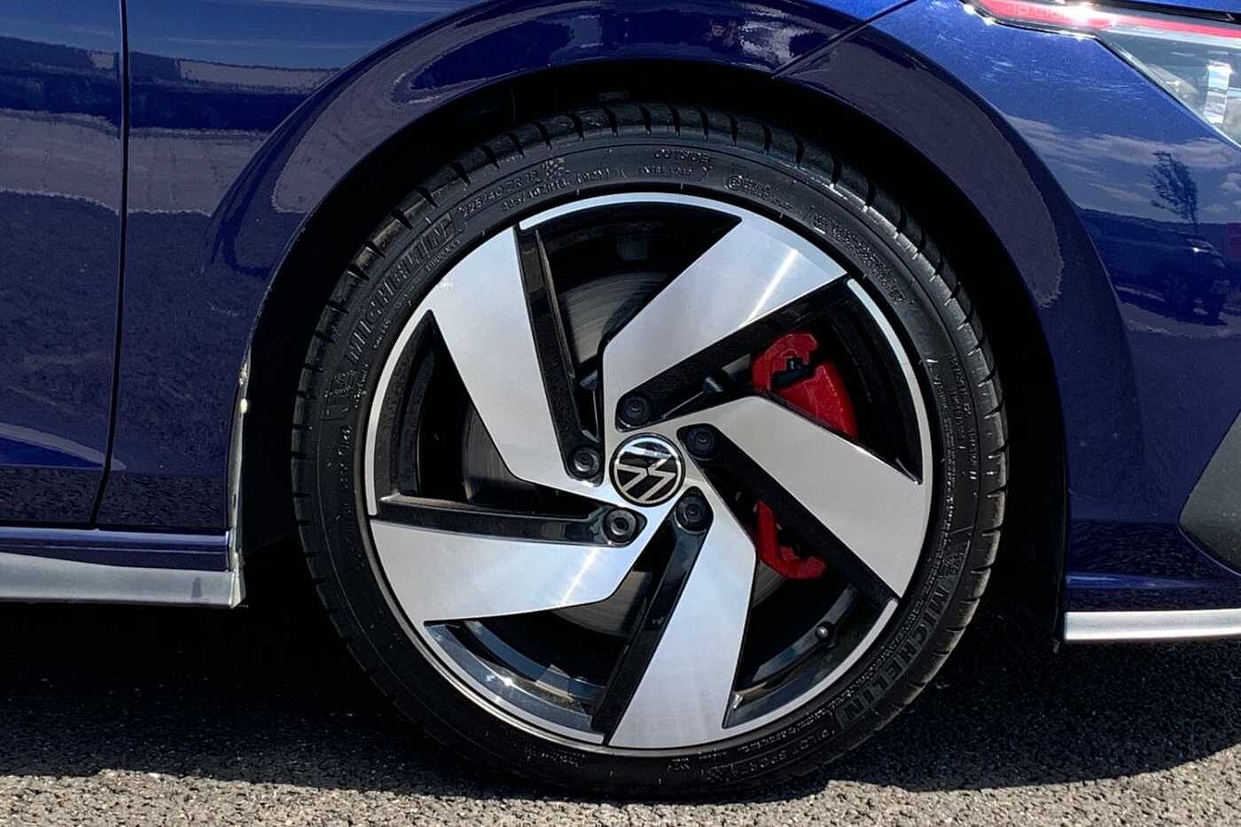 Volkswagen Golf 8 GTI 2.0 TSI 245PS 7-speed DSG 5 Door