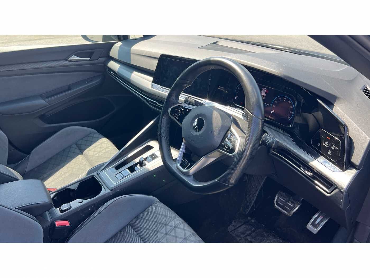 Volkswagen Golf MK8 1.5 eTSI R-Line EVO (150ps) DSG Estate