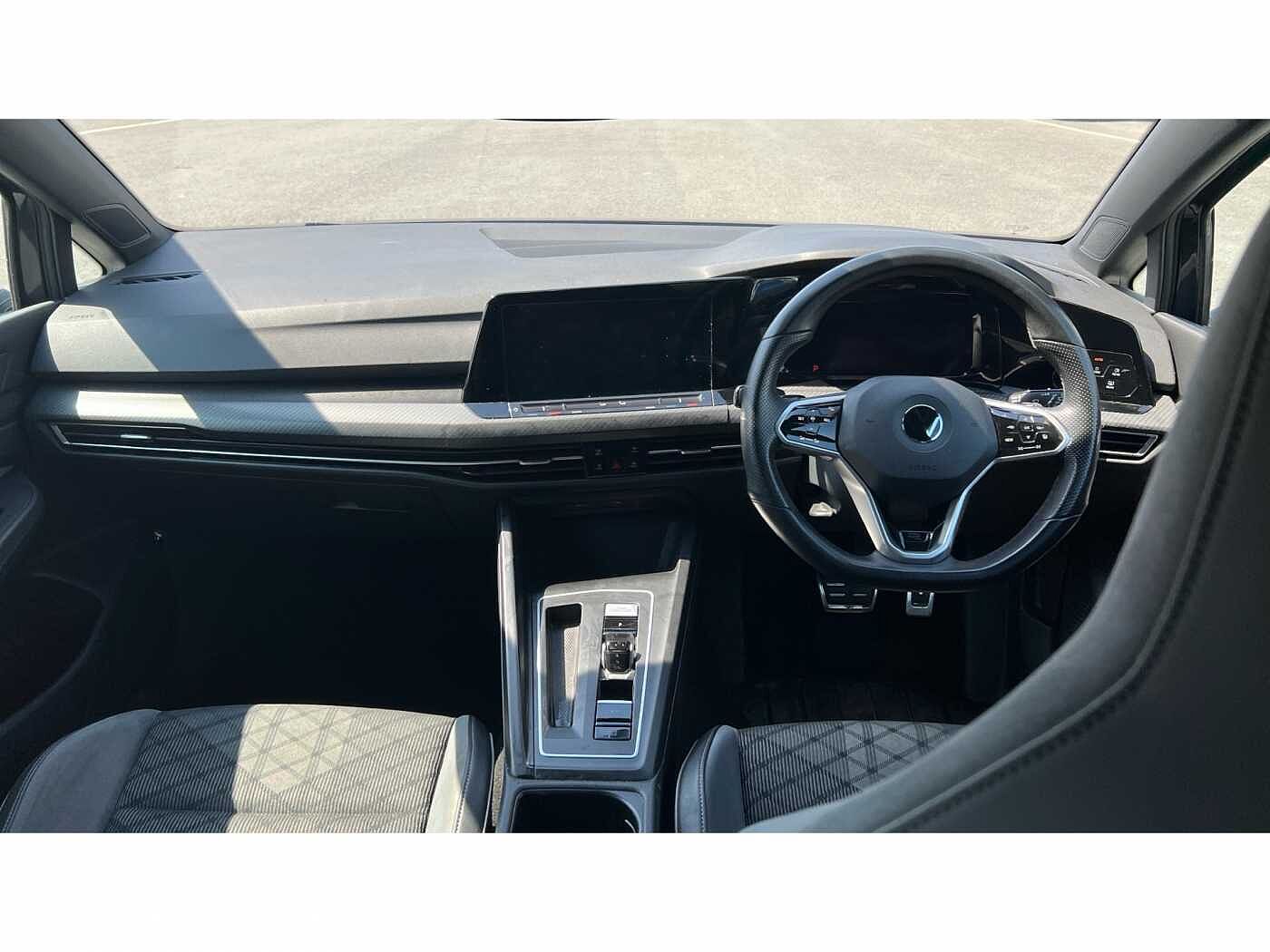 Volkswagen Golf MK8 1.5 eTSI R-Line EVO (150ps) DSG Estate