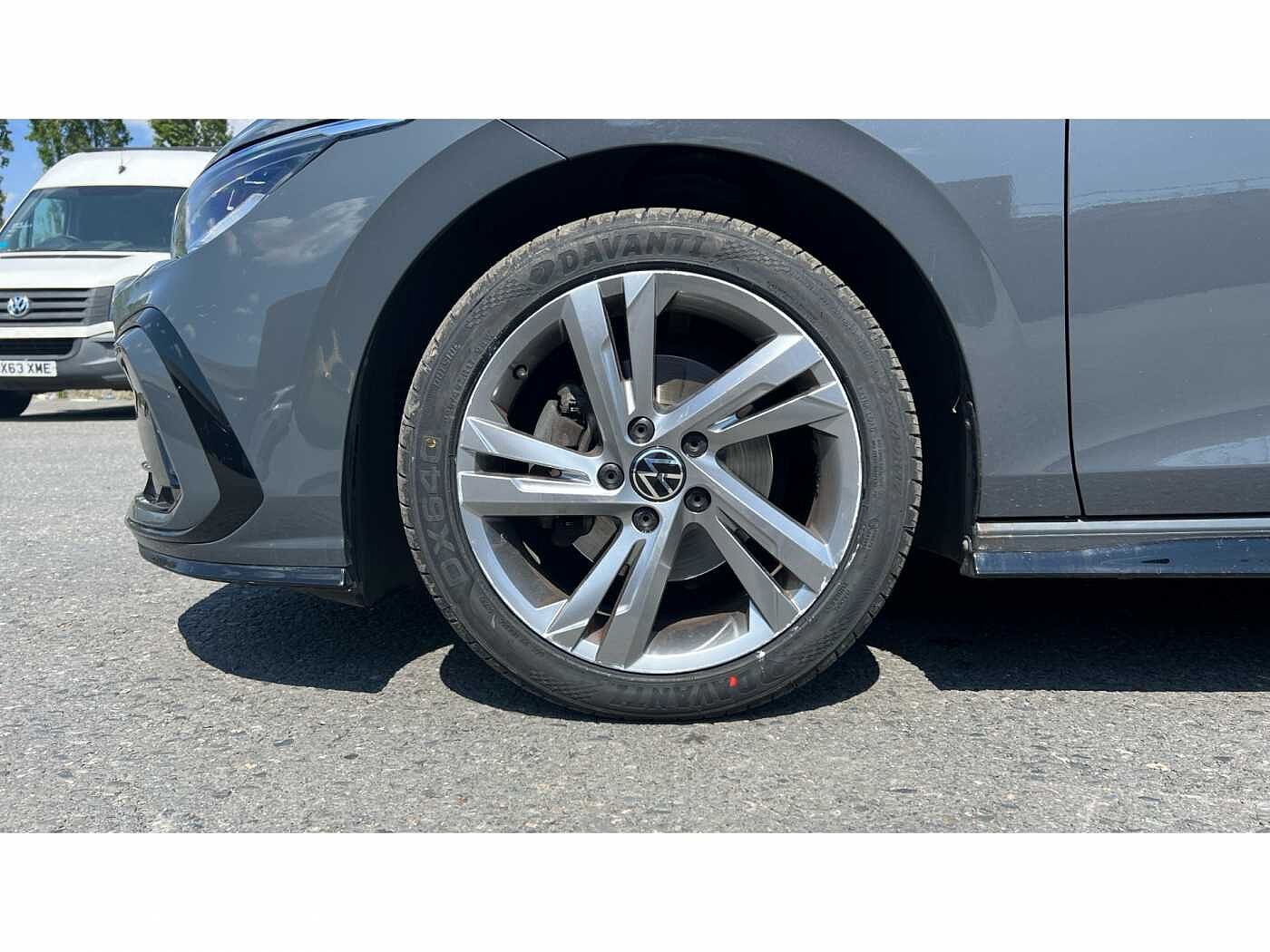Volkswagen Golf MK8 1.5 eTSI R-Line EVO (150ps) DSG Estate