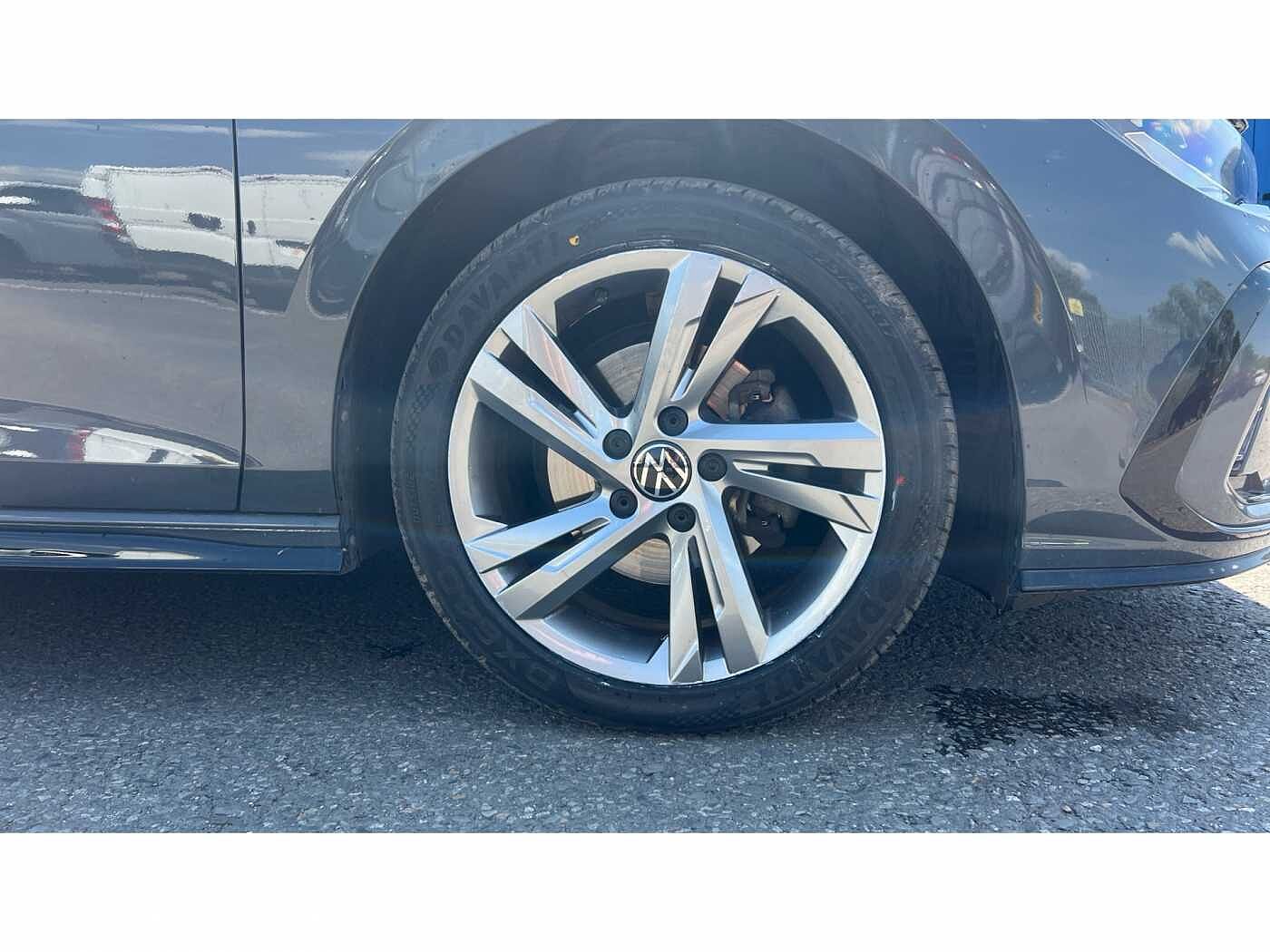 Volkswagen Golf MK8 1.5 eTSI R-Line EVO (150ps) DSG Estate