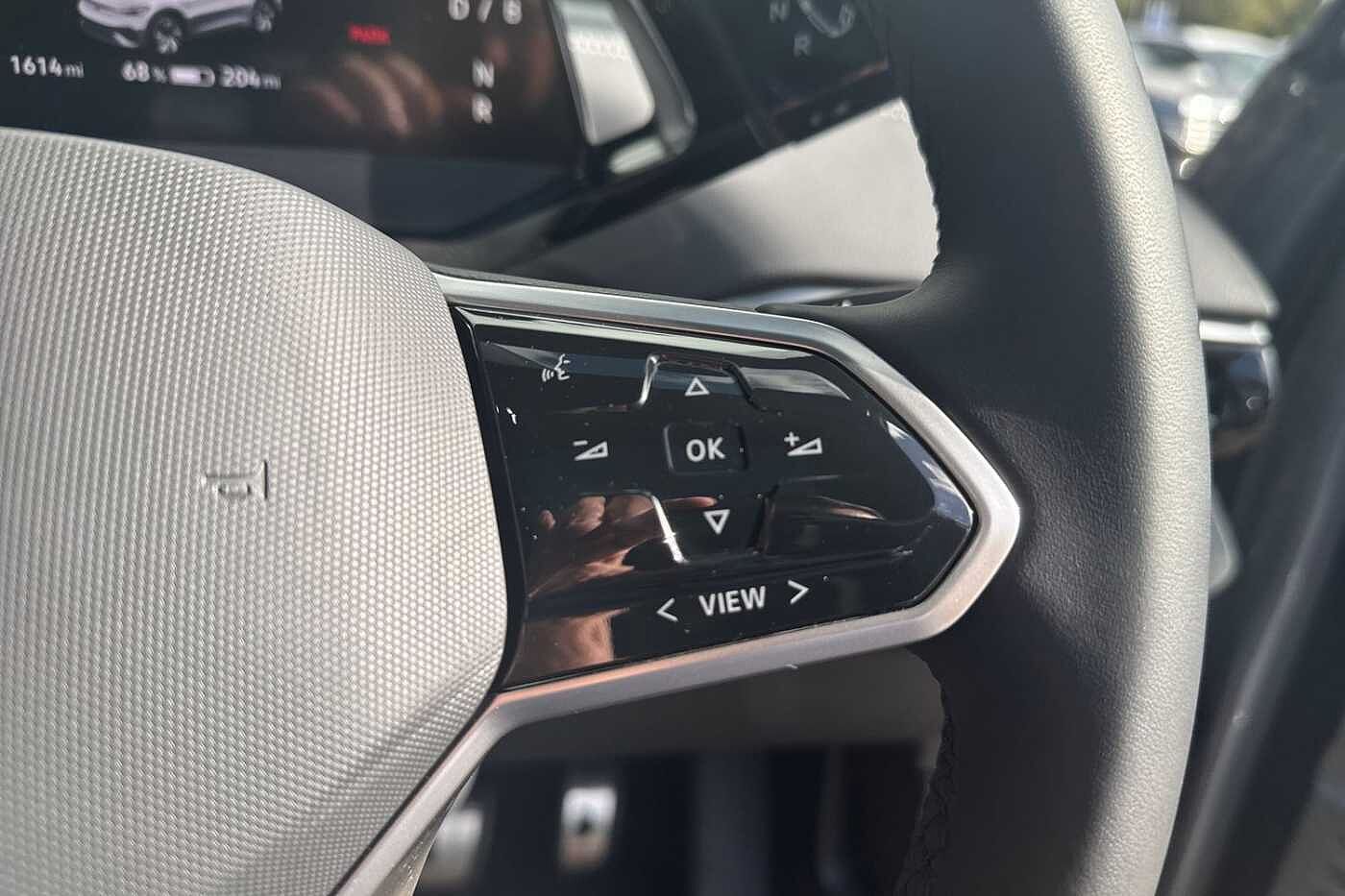 Volkswagen ID.5 Style 77kWh Pro Performance 204PS Automatic + 20' DRAMMEN + MAINS CHARGING CABLE