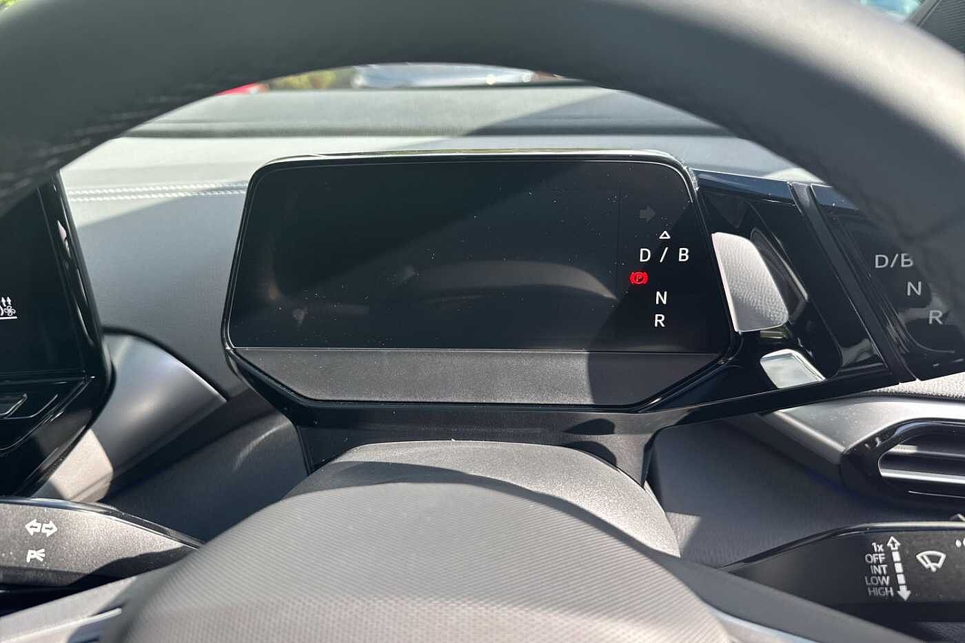 Volkswagen ID.5 Style 77kWh Pro Performance 204PS Automatic + 20' DRAMMEN + MAINS CHARGING CABLE