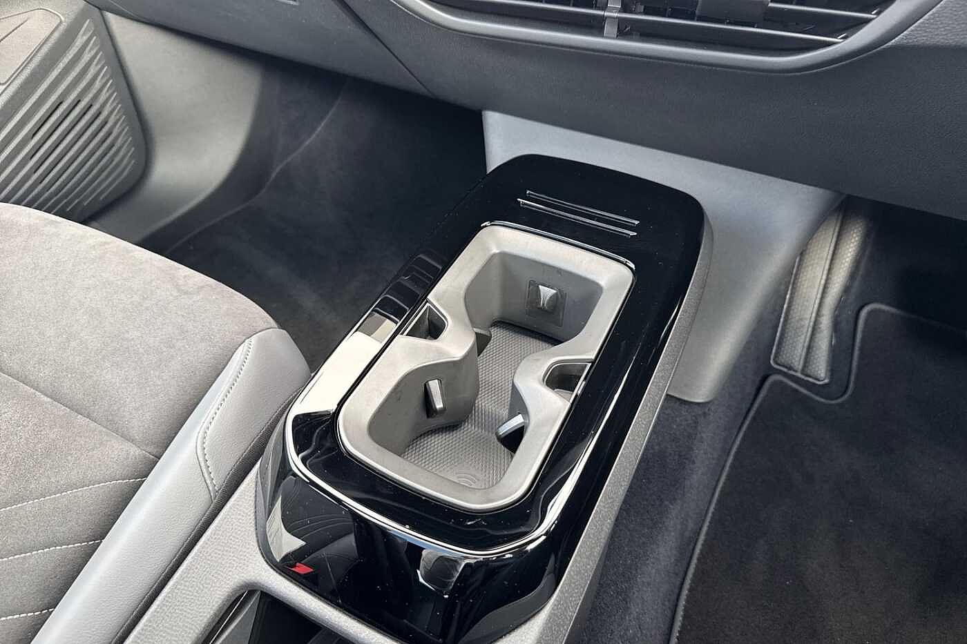Volkswagen ID.5 Style 77kWh Pro Performance 204PS Automatic + 20' DRAMMEN + MAINS CHARGING CABLE