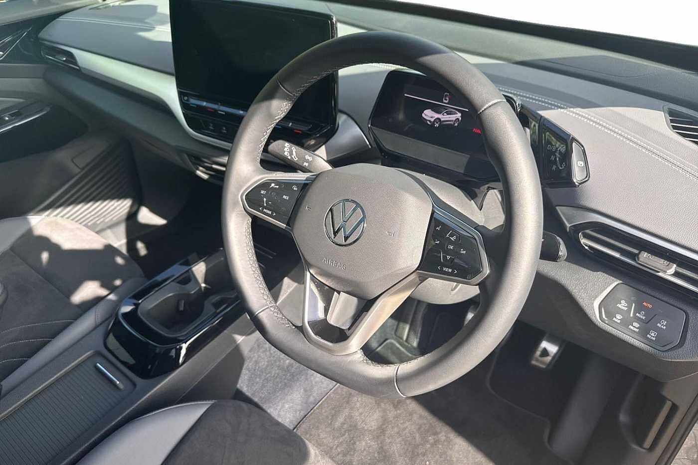 Volkswagen ID.5 Style 77kWh Pro Performance 204PS Automatic + 20' DRAMMEN + MAINS CHARGING CABLE