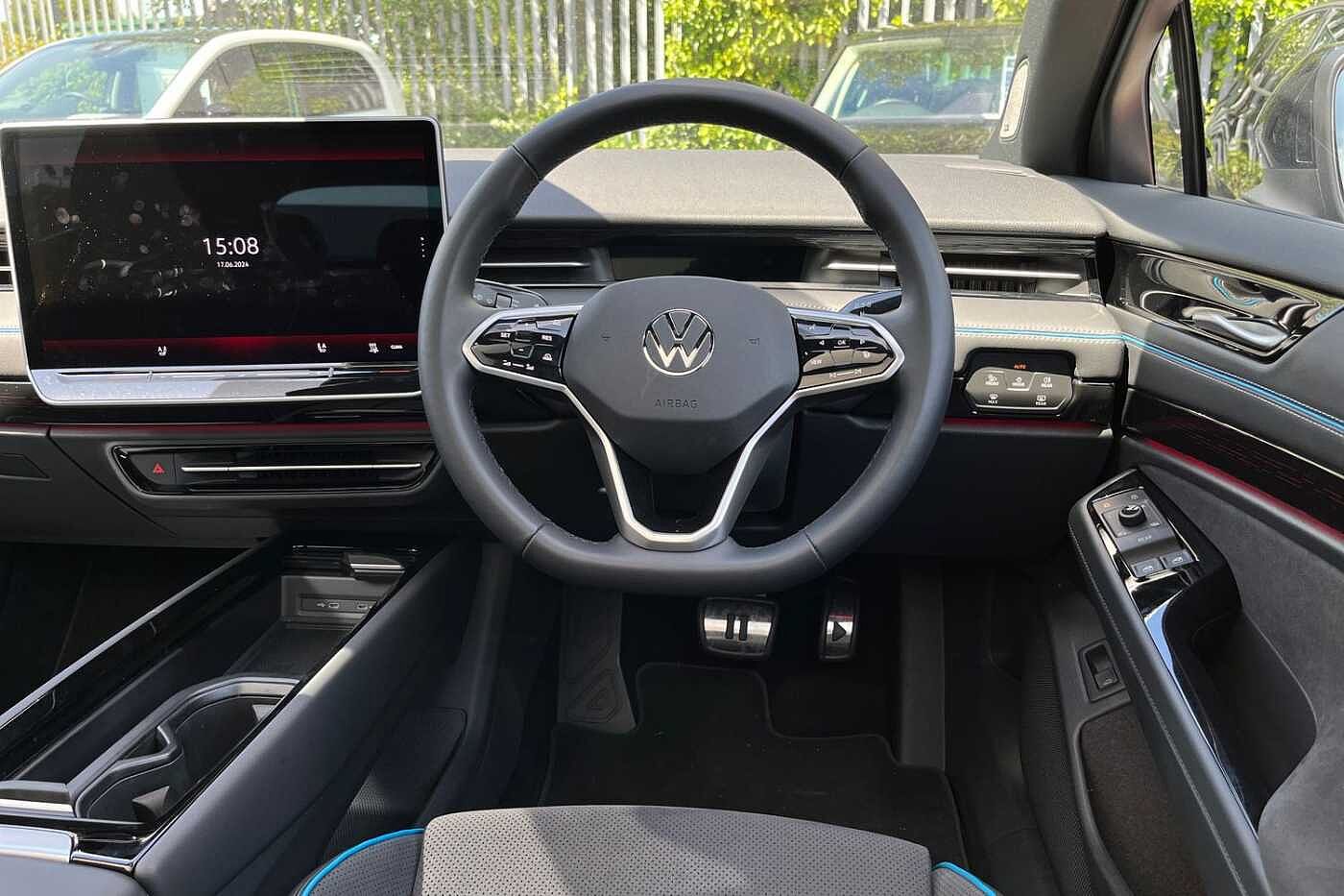 Volkswagen ID.7 Pro Launch Edition 77kWh 286PS Automatic + EXTERIOR PACK PLUS + INTERIOR PACK +