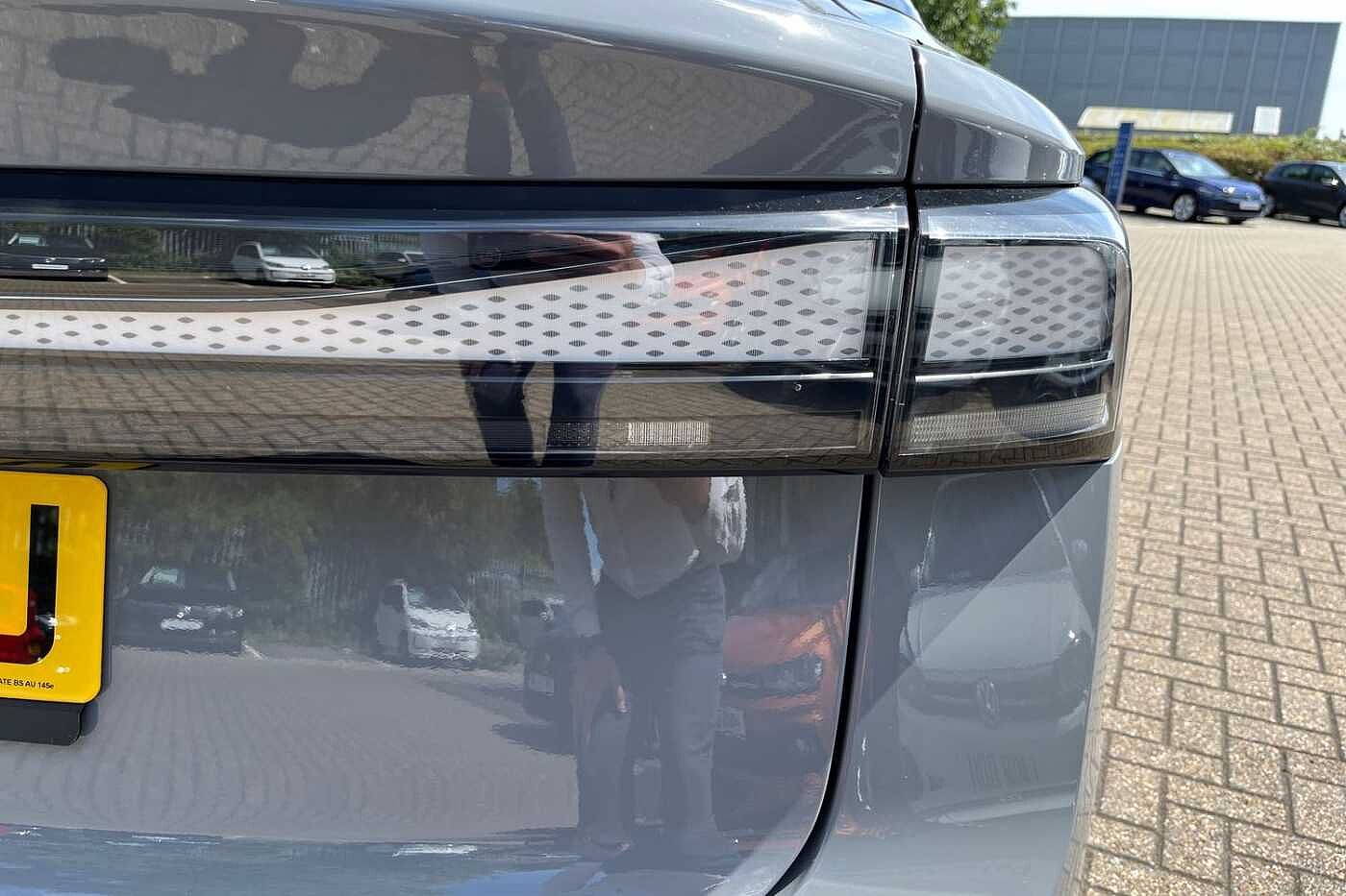 Volkswagen ID.7 Pro Launch Edition 77kWh 286PS Automatic + EXTERIOR PACK PLUS + INTERIOR PACK +