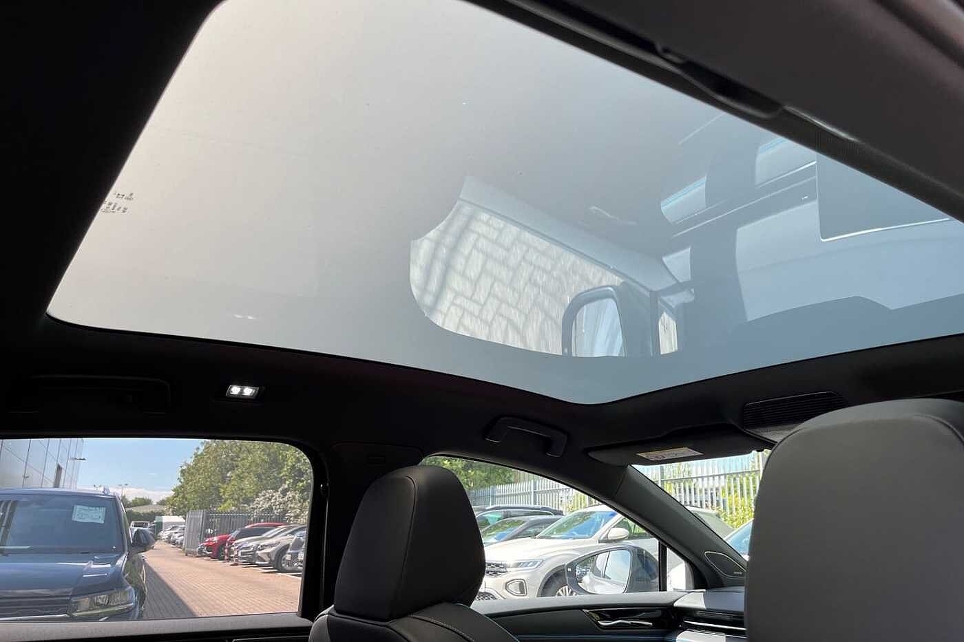 Volkswagen ID.7 Pro Launch Edition 77kWh 286PS Automatic + EXTERIOR PACK PLUS + INTERIOR PACK +