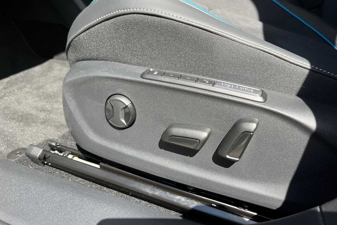 Volkswagen ID.7 Pro Launch Edition 77kWh 286PS Automatic + EXTERIOR PACK PLUS + INTERIOR PACK +