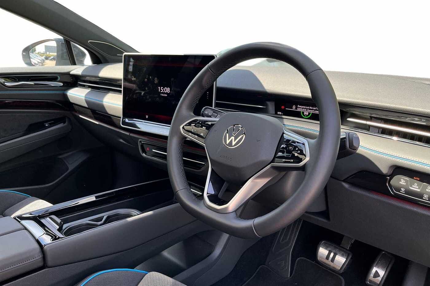 Volkswagen ID.7 Pro Launch Edition 77kWh 286PS Automatic + EXTERIOR PACK PLUS + INTERIOR PACK +