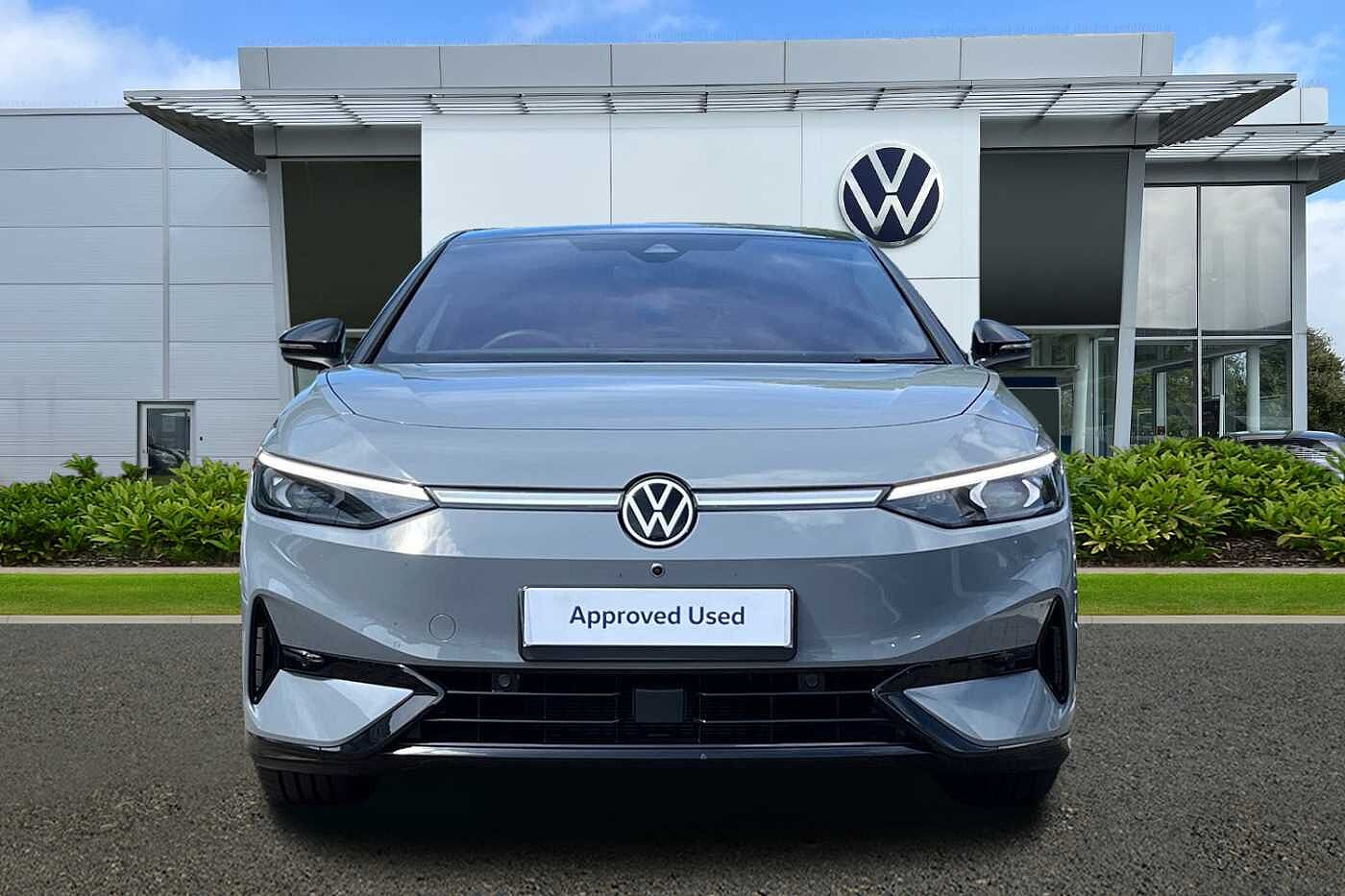 Volkswagen ID.7 Pro Launch Edition 77kWh 286PS Automatic + EXTERIOR PACK PLUS + INTERIOR PACK +