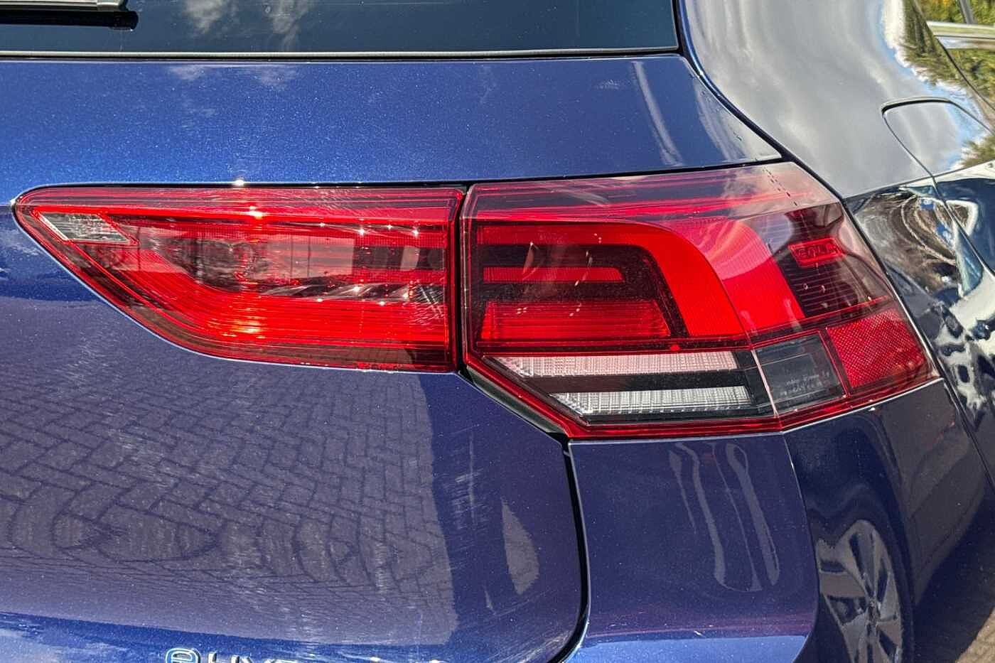 Volkswagen Golf MK8 Hatch 5Dr 1.4 TSI 204ps eHybrid Style DSG + 18' DALLAS ALLOYS + REAR TINTS