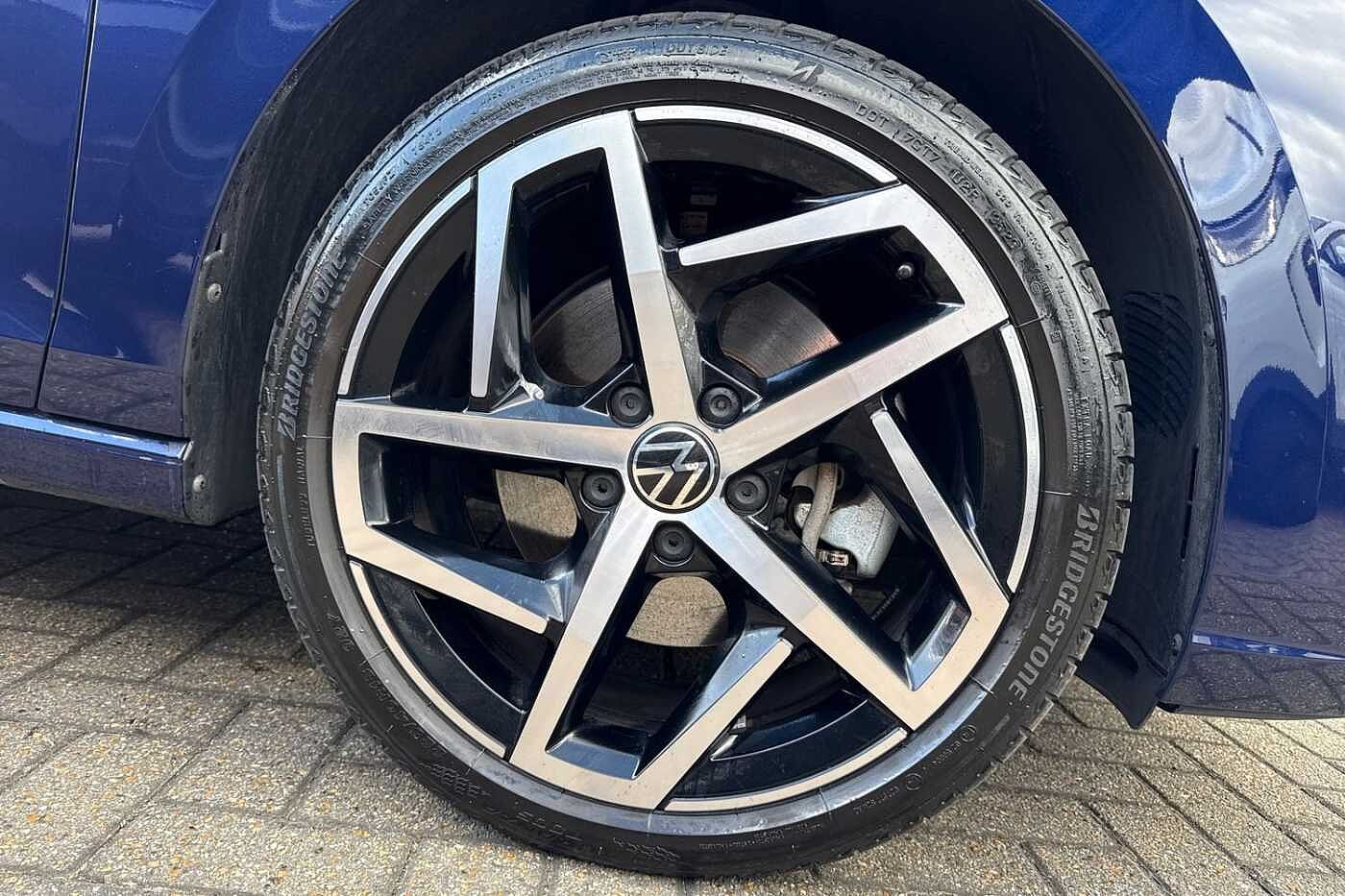 Volkswagen Golf MK8 Hatch 5Dr 1.4 TSI 204ps eHybrid Style DSG + 18' DALLAS ALLOYS + REAR TINTS