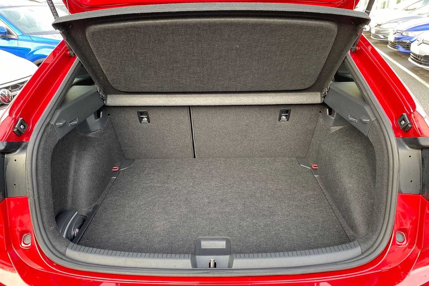 Volkswagen Taigo 1.5 TSI (150ps) R-Line DSG