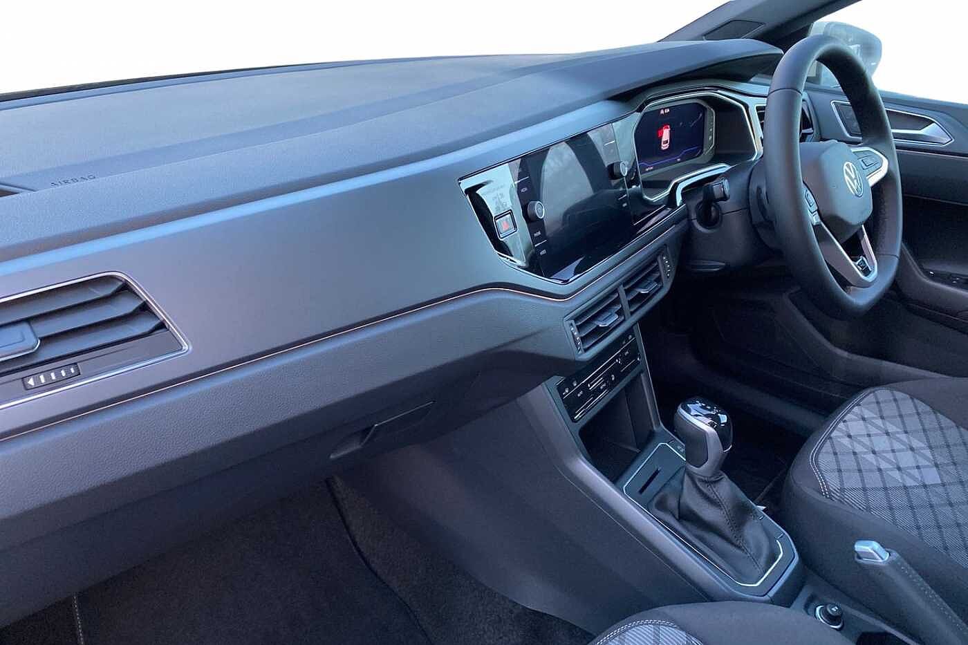 Volkswagen Polo 1.0 TSI (115ps) R-Line DSG
